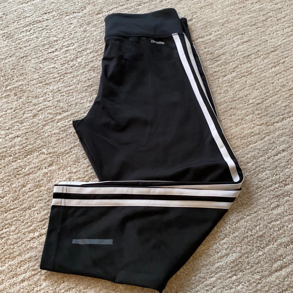 Adidas crop leggings